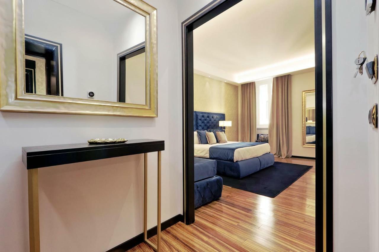 สแปนิช ไดมอนด์ ลักชัวรี สวีท แอนด์ จากุซซี Hotel โรม ภายนอก รูปภาพ